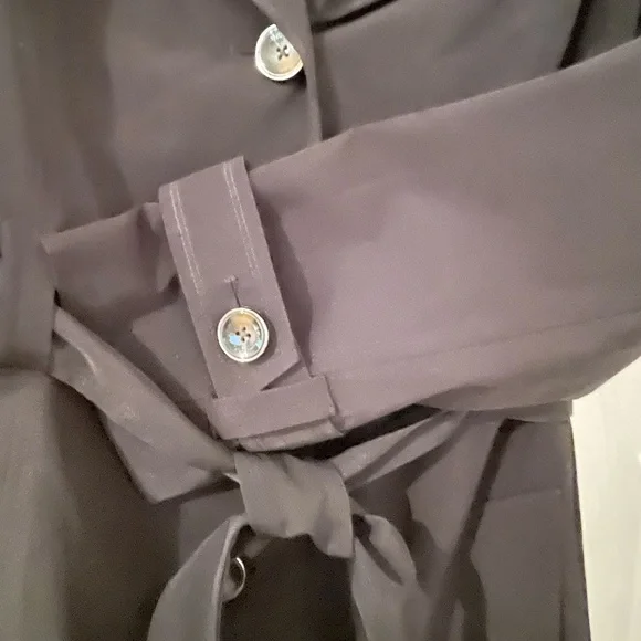 London Fog Women's Black Trench Coat with Red Lining - Picture 5 of 11